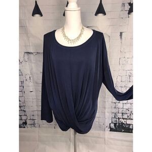 Elegant navy Top